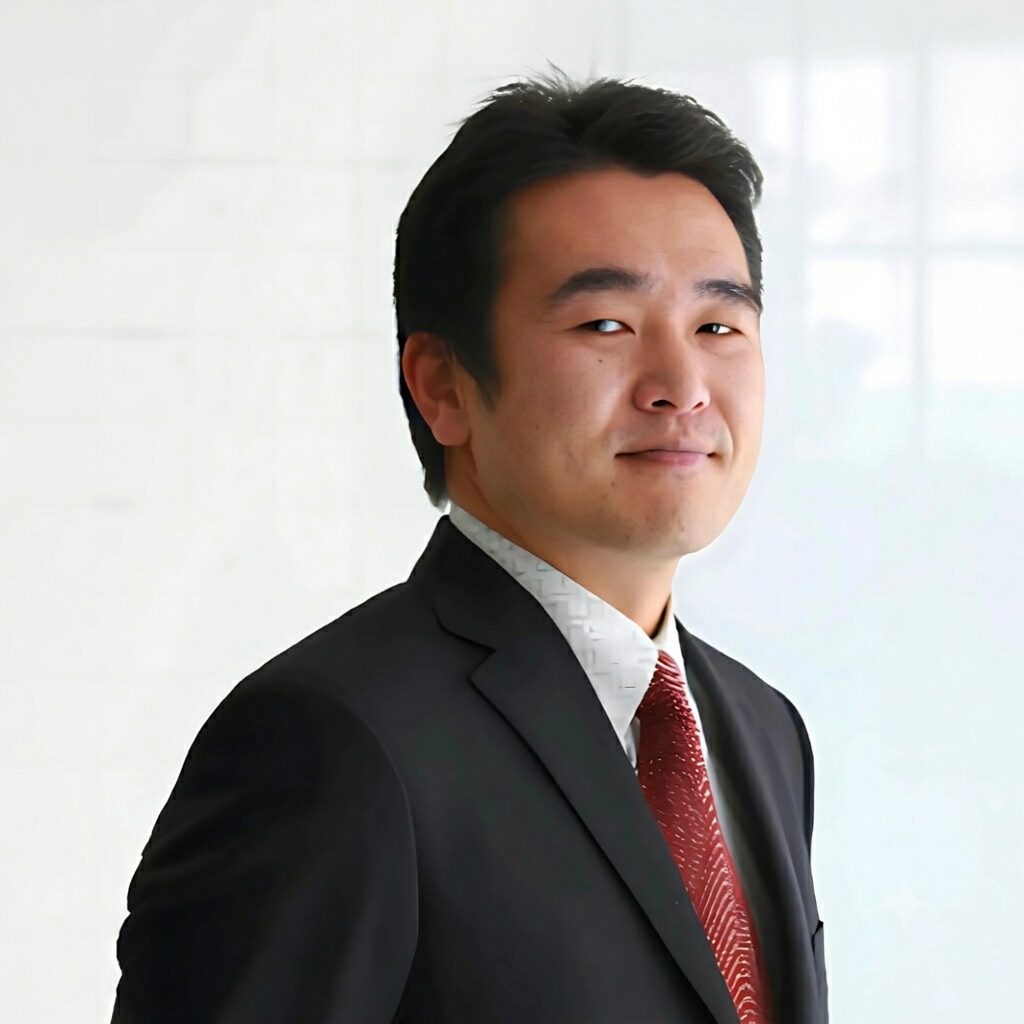高田 佳昭 氏